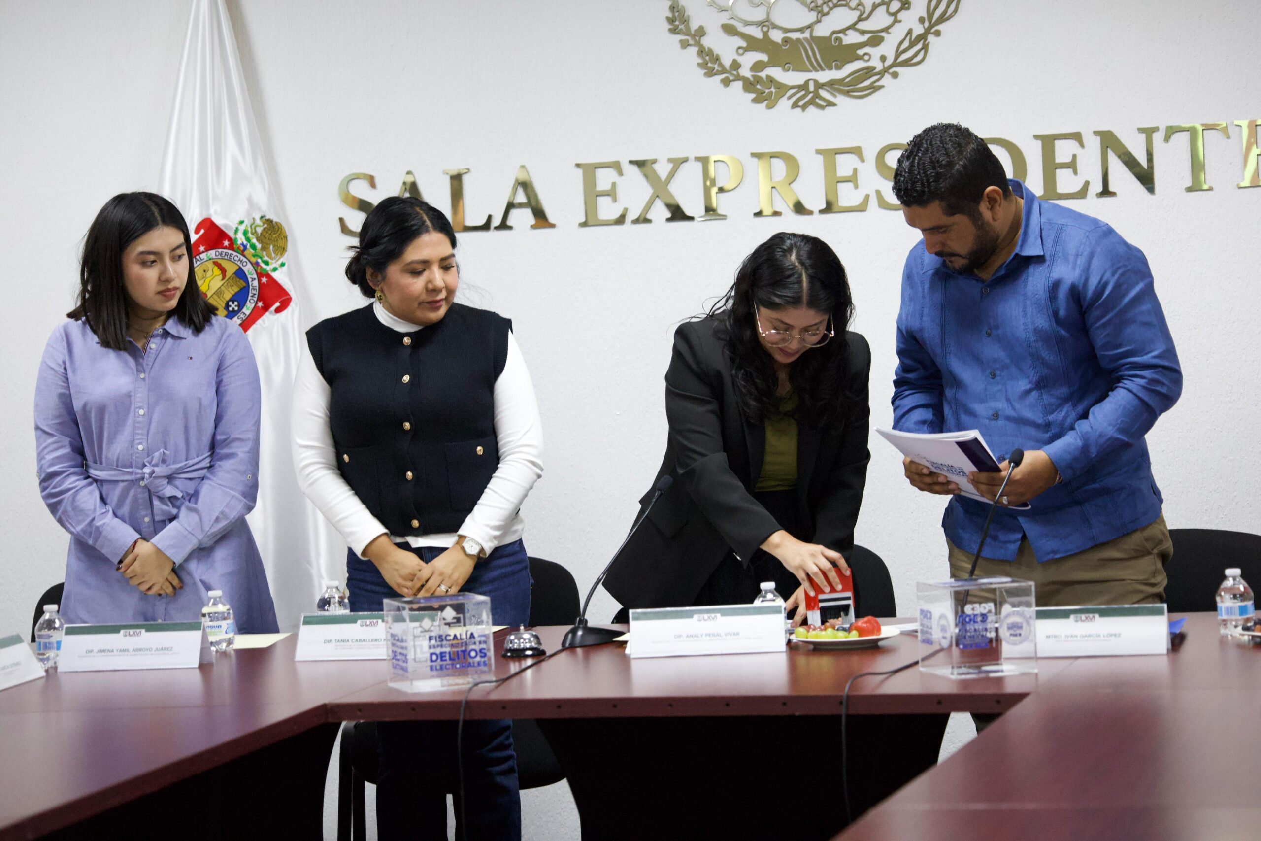 Fotogalería | Entrega del Informe de Actividades del Fiscal ...